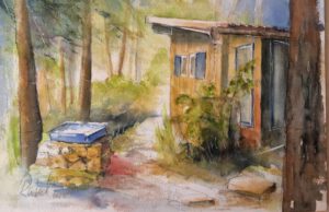 Das Bild zeigt ein Aquarell eines Holzhauses im Wald